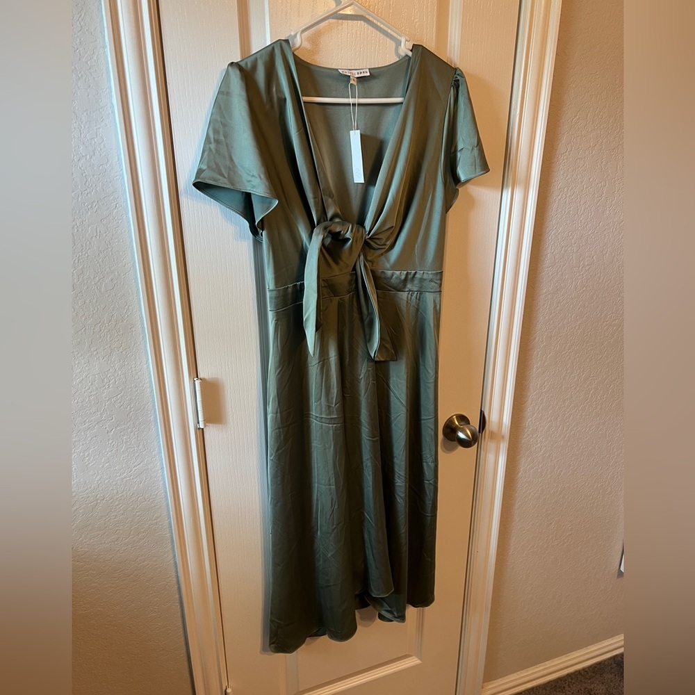 Baltic Born Green Tie Front Midi Dress NWT